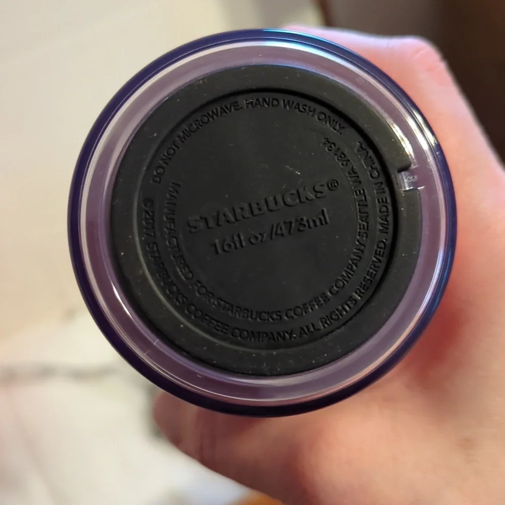 Starbucks Holiday Tumbler With Lid 16Oz
